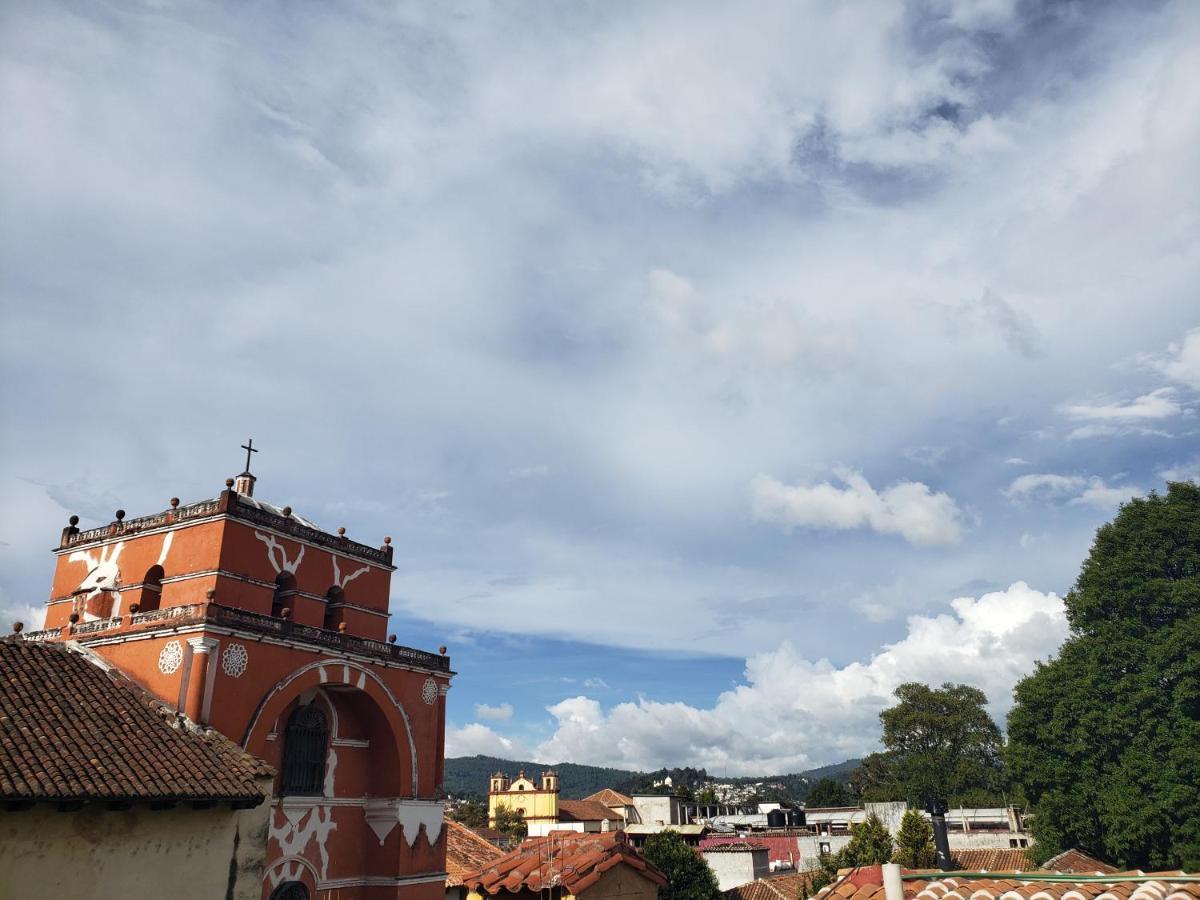 Отель Casa Carmen Сан-Кристобаль-де-Ла-Касас Экстерьер фото